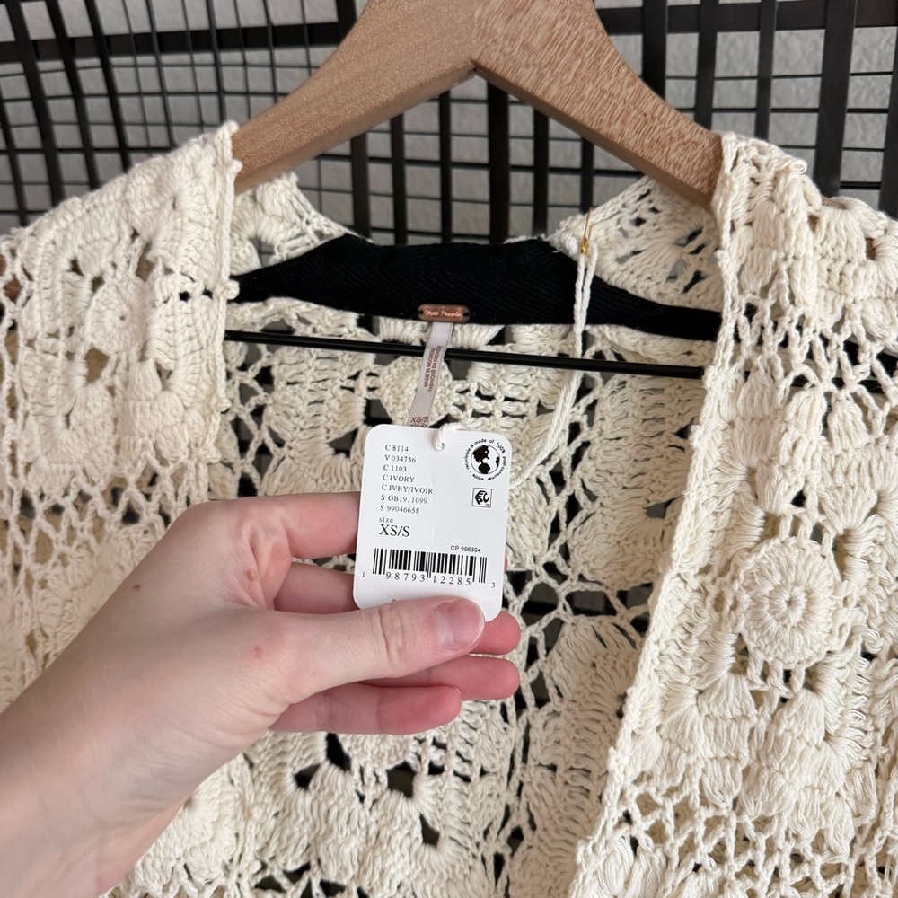 HOST PICK: Free People Ivory Crochet Duster Cardigan - Picture 4 of 11